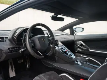 LAMBORGHINI Aventador Ultimae