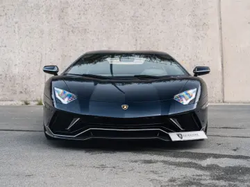 LAMBORGHINI Aventador Ultimae