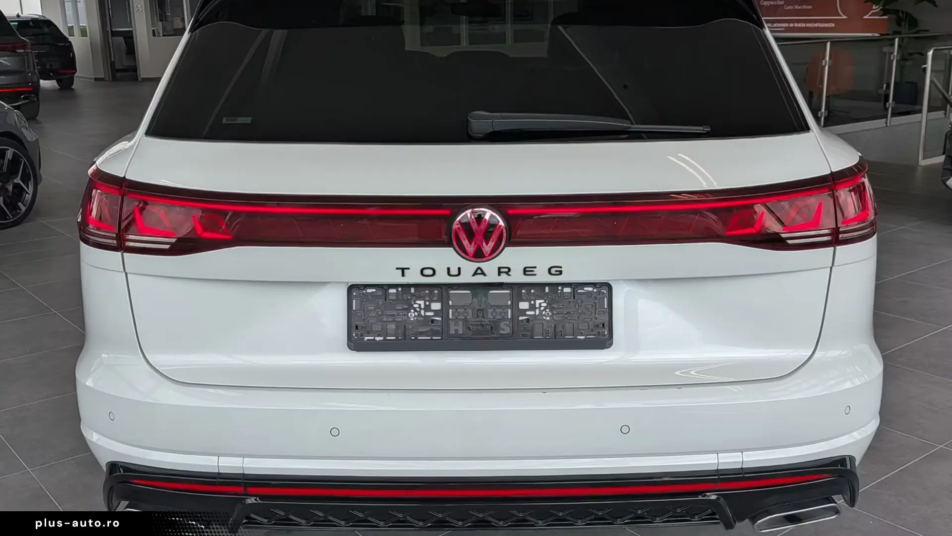 Volkswagen Touareg 3.0 TDI 4M R-Line   Finanțare Leasing