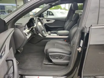 AUDI Q8 55 TFSI Tiptr. S-Line 2x  HD Matrix  AHK  Pan