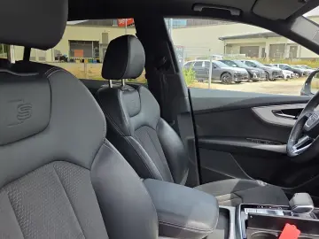 AUDI Q8 SUV 55 TFSI qu S line Navi Matrix B&O AHK Pan