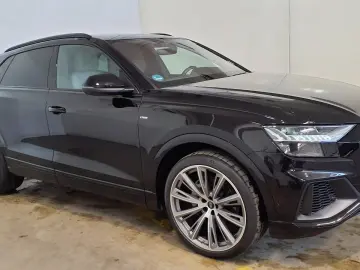 AUDI Q8 55TFSi Q S LINE BLACK HD-MATRIX ACC HuD PANO