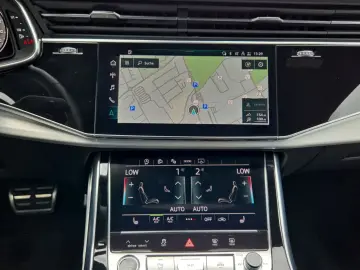 AUDI Q8 55 TFSI qu S line Navi Matrix B&O Pano Virtua