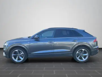 AUDI Q8 50 TDI quattro tiptronic PANO HD MAT AHK