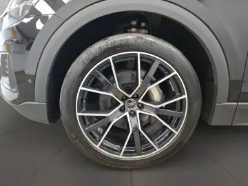AUDI Q8 50 TDI quattro S-Line STH Matrix Pano B&O AHK