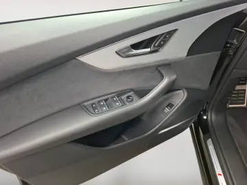 AUDI Q8 50 TDI quattro S-Line STH Matrix Pano B&O AHK