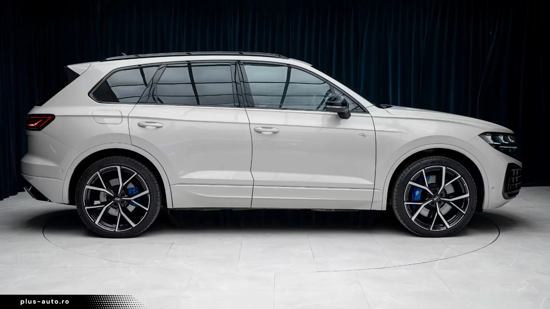 Volkswagen Touareg R 3.0 TSI eHybrid 4M   Finanțare Leasing