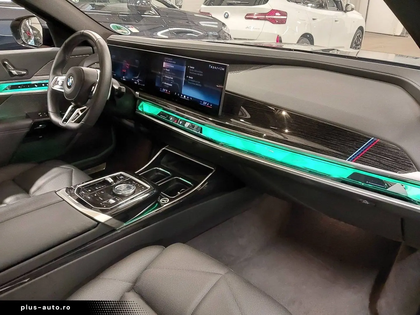 BMW 740d xDrive M SPORT PANO SKY LM21 AHK STANDHZ IC