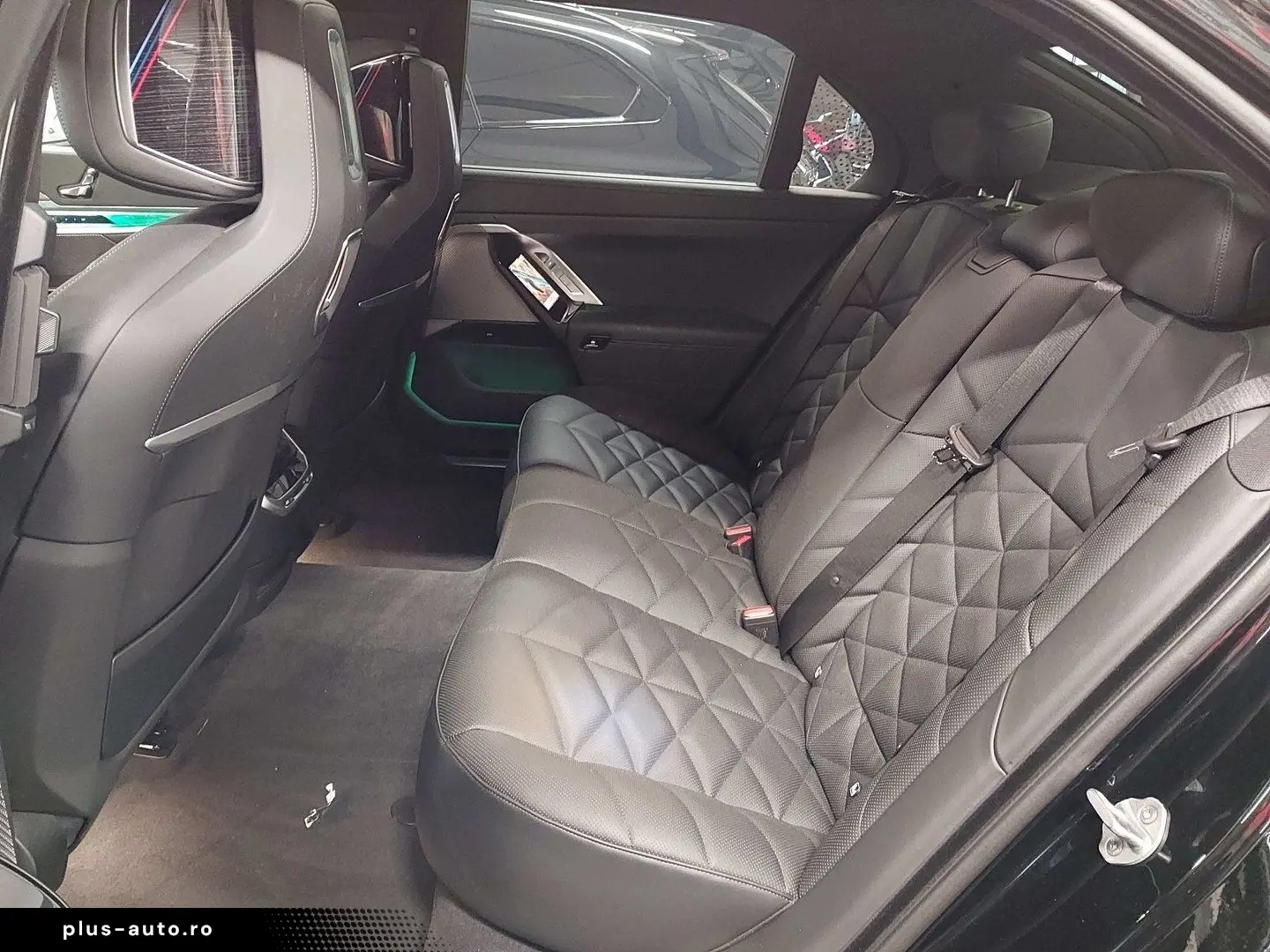BMW 740d xDrive M SPORT PANO SKY LM21 AHK STANDHZ IC