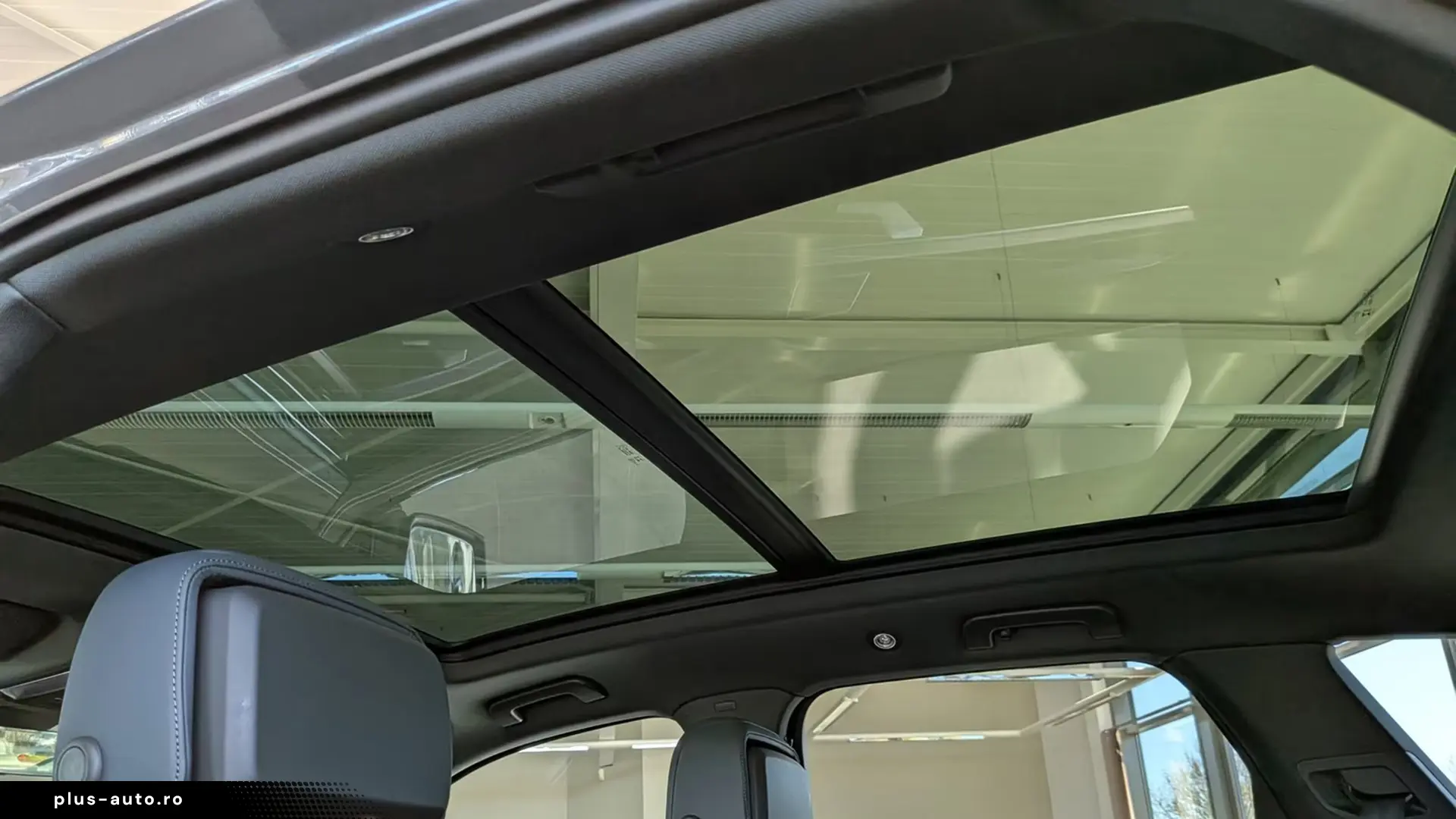 Volkswagen Touareg 3.0TDI 4M R-Line   Finanțare Leasing