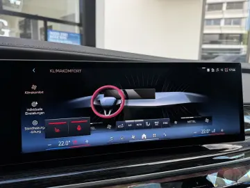 BMW 740d xDrive M Sport SkyLounge DA PA Prof B&W AHK