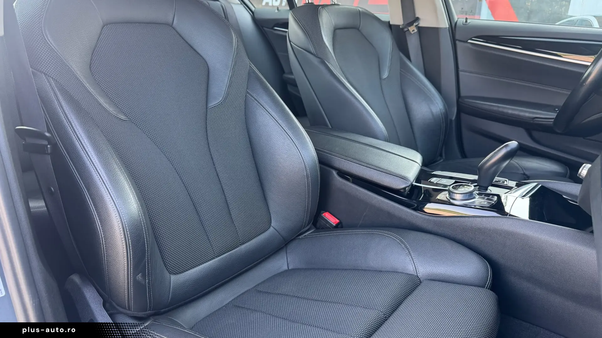 BMW 530i Sport Line   252 CP