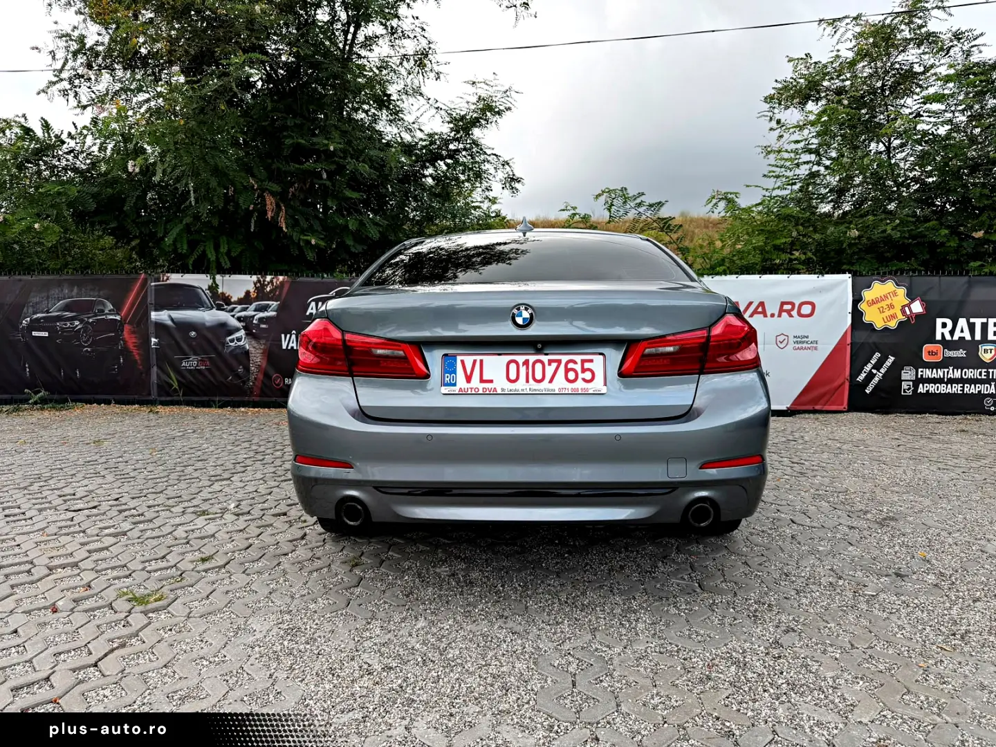BMW 530i Sport Line   252 CP