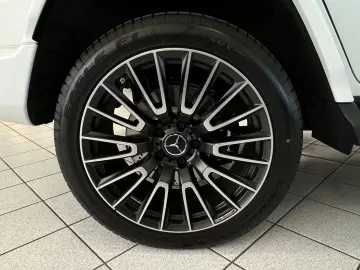 MERCEDES-BENZ G 63 AMG MANUFAKTUR - LIVRARE RAPIDA!