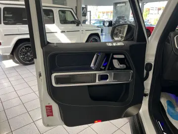 MERCEDES-BENZ G 63 AMG MANUFAKTUR - LIVRARE RAPIDA!