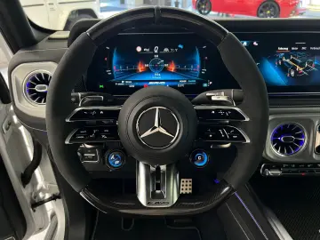 MERCEDES-BENZ G 63 AMG MANUFAKTUR - LIVRARE RAPIDA!