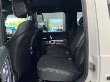 MERCEDES-BENZ G 63 AMG MANUFAKTUR - LIVRARE RAPIDA!
