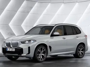 BMW X5 xDrive50e M-Sport PANO Softclose LED 360