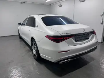 MERCEDES-BENZ S 680 Maybach  Chauffeur HEADUP EXECUTIVE