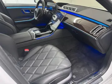 MERCEDES-BENZ S 680 Maybach  Chauffeur HEADUP EXECUTIVE