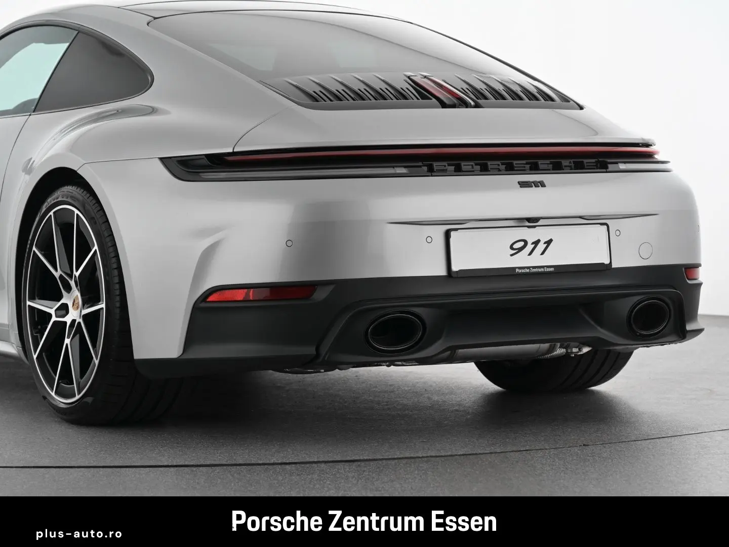 PORSCHE 992 Carrera   Sportabgasanlage Privacyverglasung