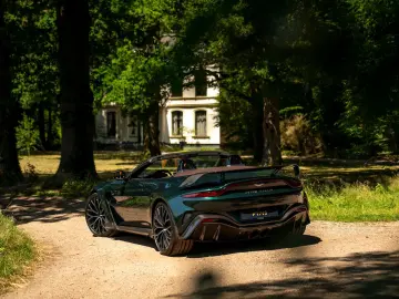 ASTON MARTIN V12 Vantage Roadster   Nr. 211 249   Pe…