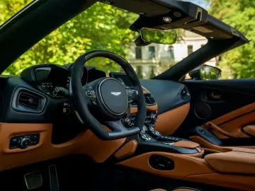 ASTON MARTIN V12 Vantage Roadster   Nr. 211 249   Pe…