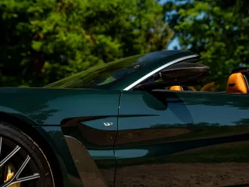 ASTON MARTIN V12 Vantage Roadster   Nr. 211 249   Pe…