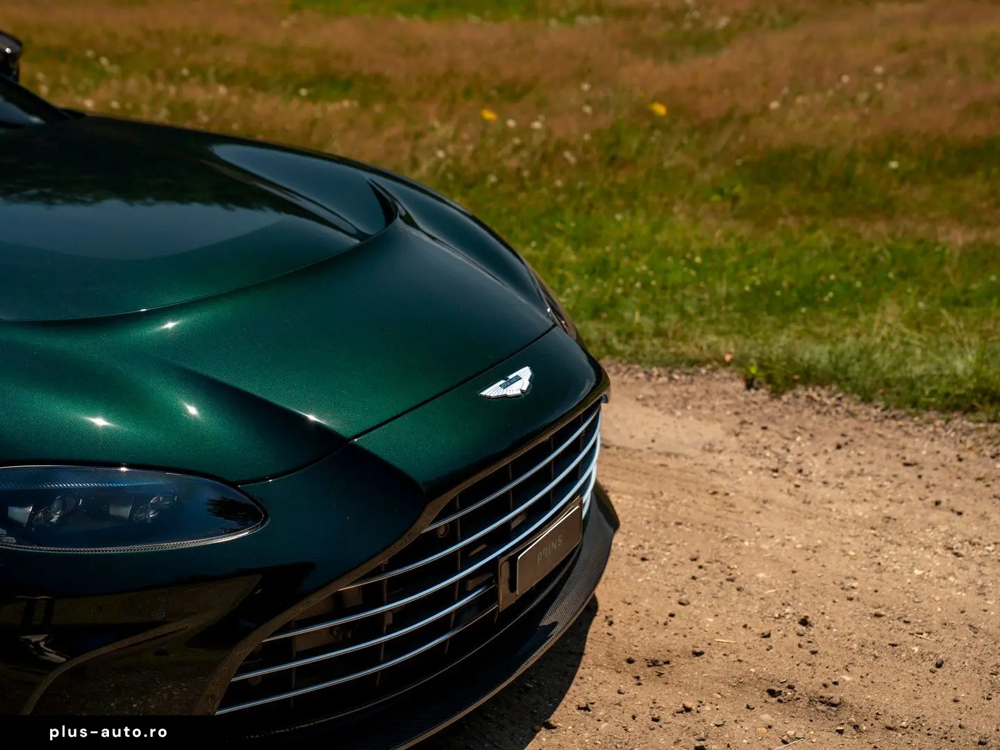 ASTON MARTIN V12 Vantage 2023 — imagine 17