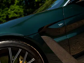 ASTON MARTIN V12 Vantage Roadster   Nr. 211 249   Pe…