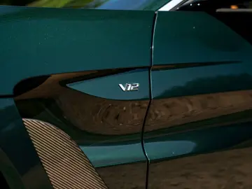 ASTON MARTIN V12 Vantage Roadster   Nr. 211 249   Pe…