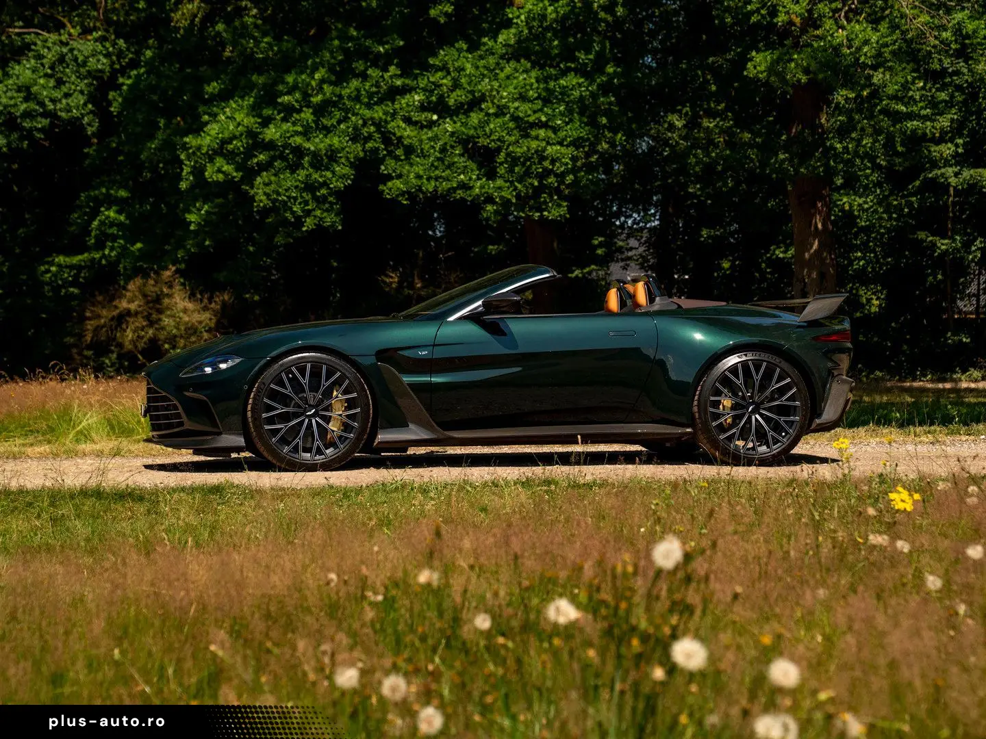 ASTON MARTIN V12 Vantage 2023 — imagine 31
