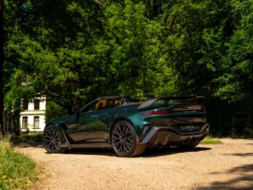 ASTON MARTIN V12 Vantage Roadster   Nr. 211 249   Pe…