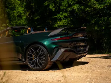 ASTON MARTIN V12 Vantage Roadster   Nr. 211 249   Pe…
