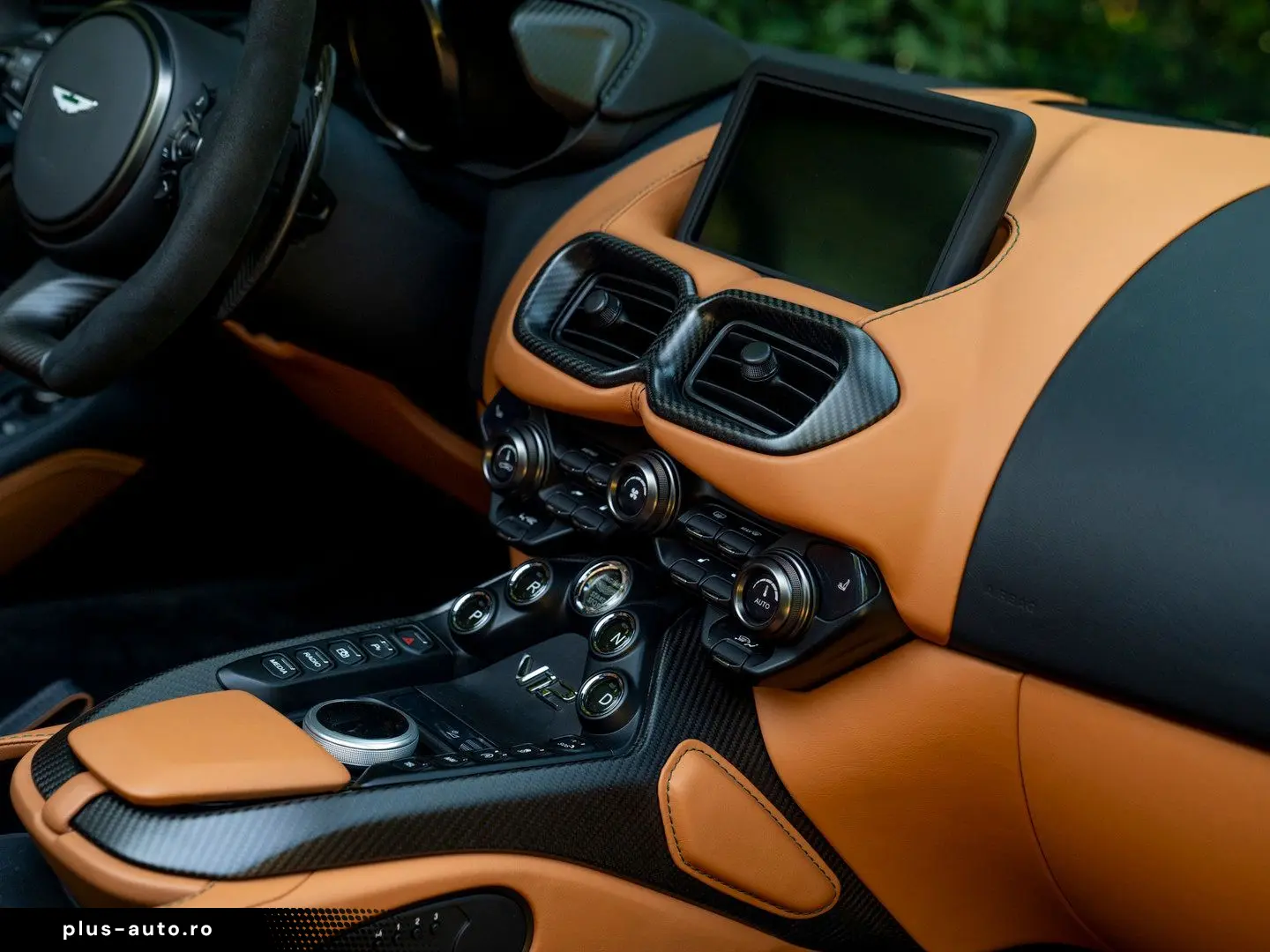ASTON MARTIN V12 Vantage 2023 — imagine 50