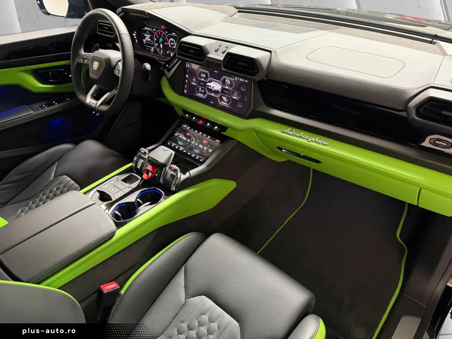 LAMBORGHINI URUS 4.0 SE MY2026 B&O PANO MASSAGE ADAS FULL