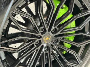LAMBORGHINI URUS 4.0 SE MY2026 B&O PANO MASSAGE ADAS FULL