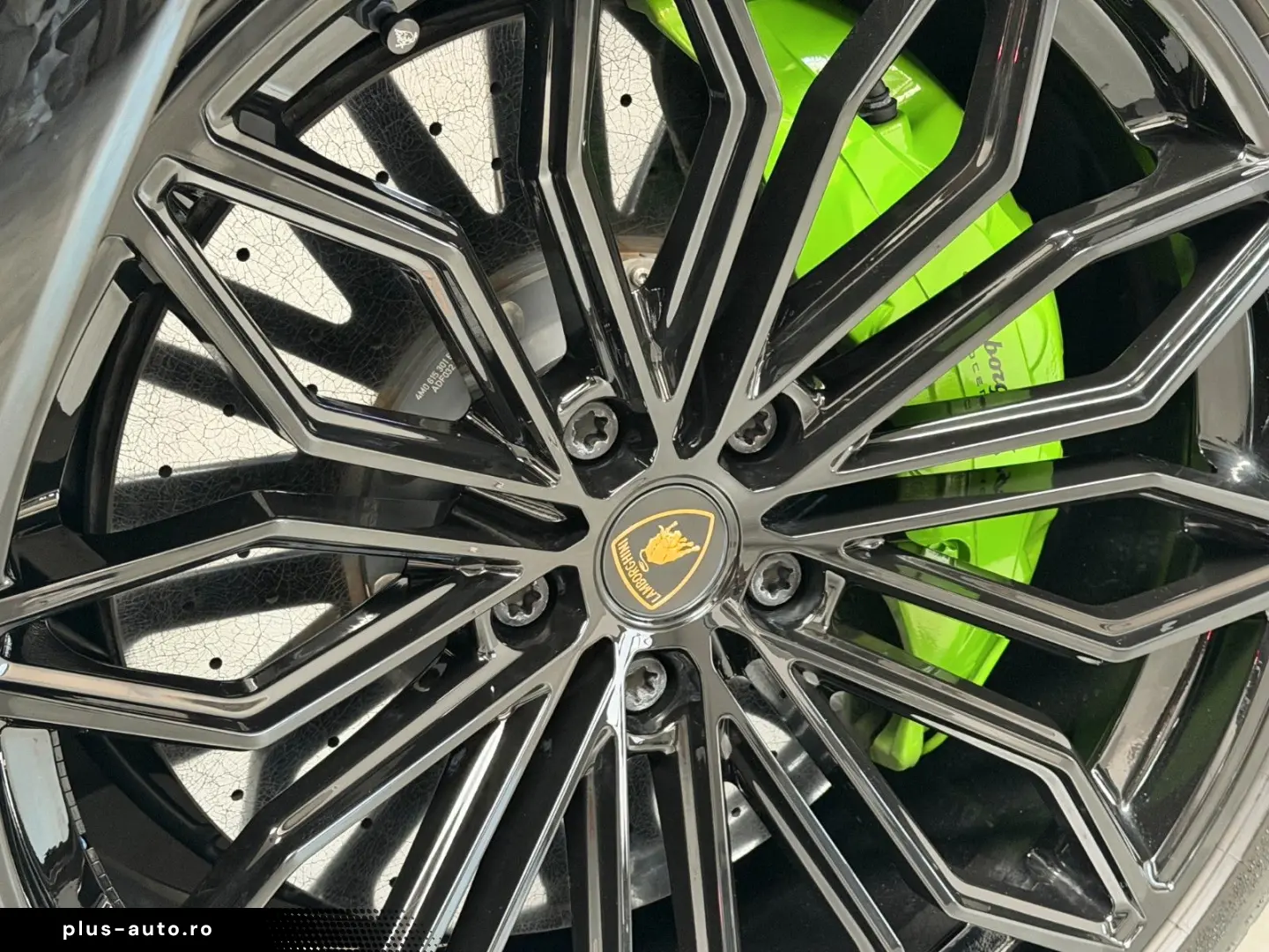 LAMBORGHINI URUS 4.0 SE MY2026 B&O PANO MASSAGE ADAS FULL