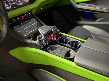 LAMBORGHINI URUS 4.0 SE MY2026 B&O PANO MASSAGE ADAS FULL