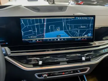 BMW X5 xDrive30d M Sport Pro HUD 7-Sitzer PANO