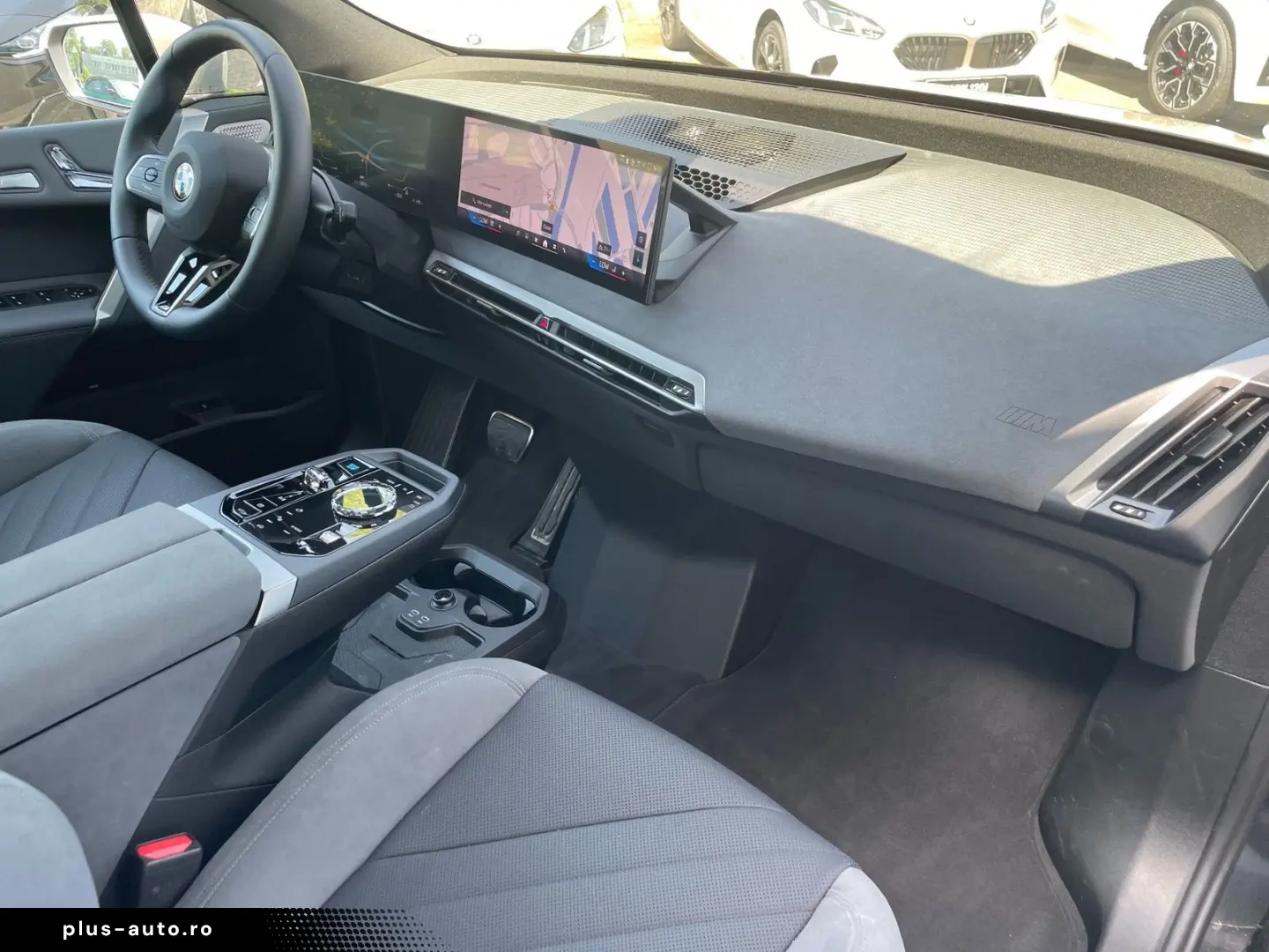 BMW iX xDrive60 M Sport Pro - LIVRARE RAPIDA!