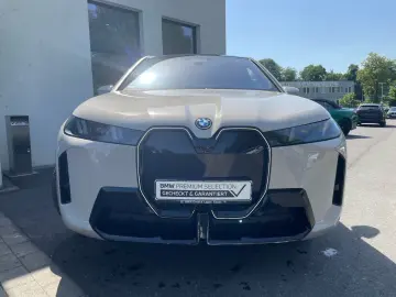 BMW iX xDrive60 M Sport Pro - LIVRARE RAPIDA!