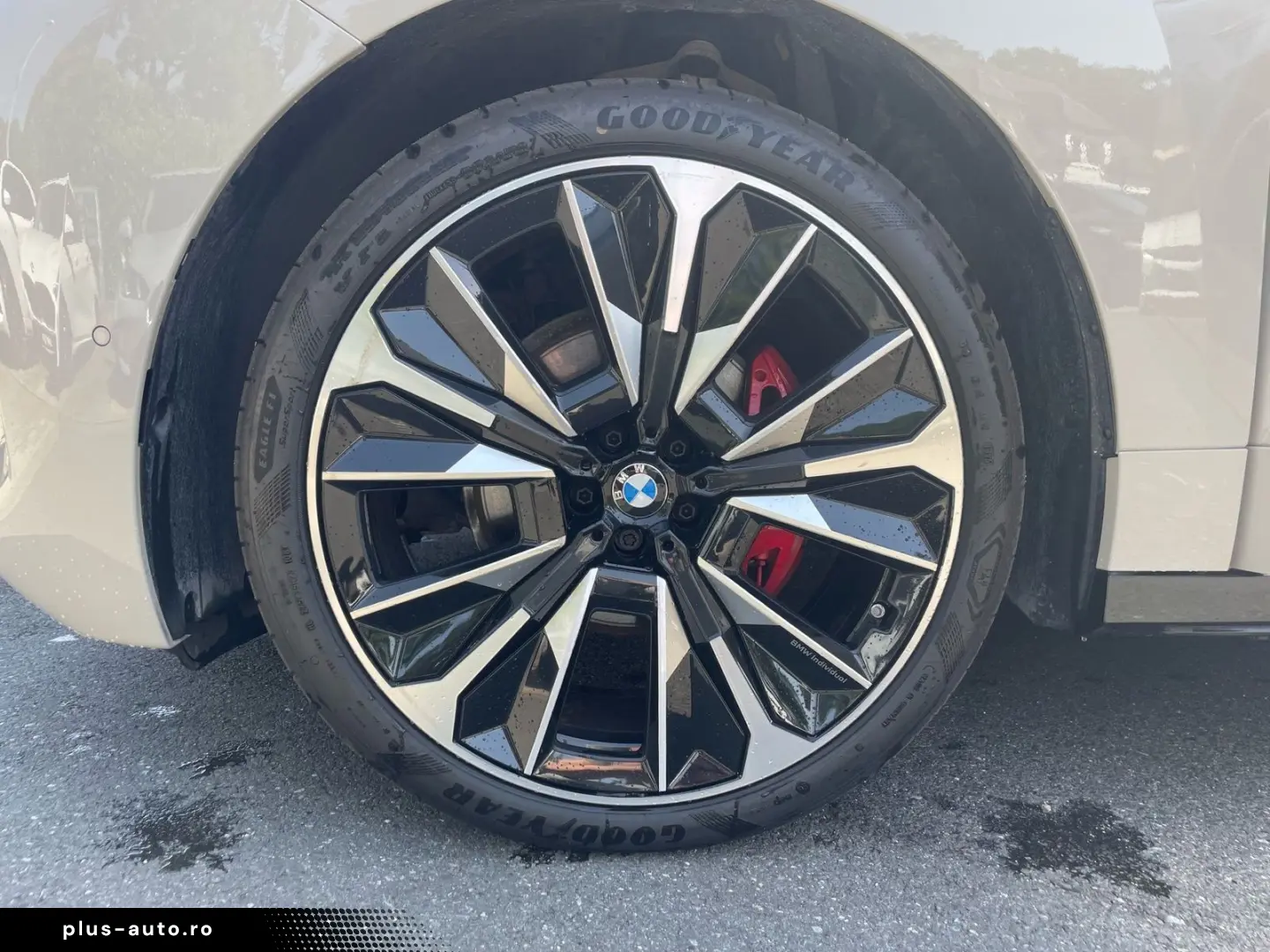 BMW iX xDrive60 M Sport Pro - LIVRARE RAPIDA!