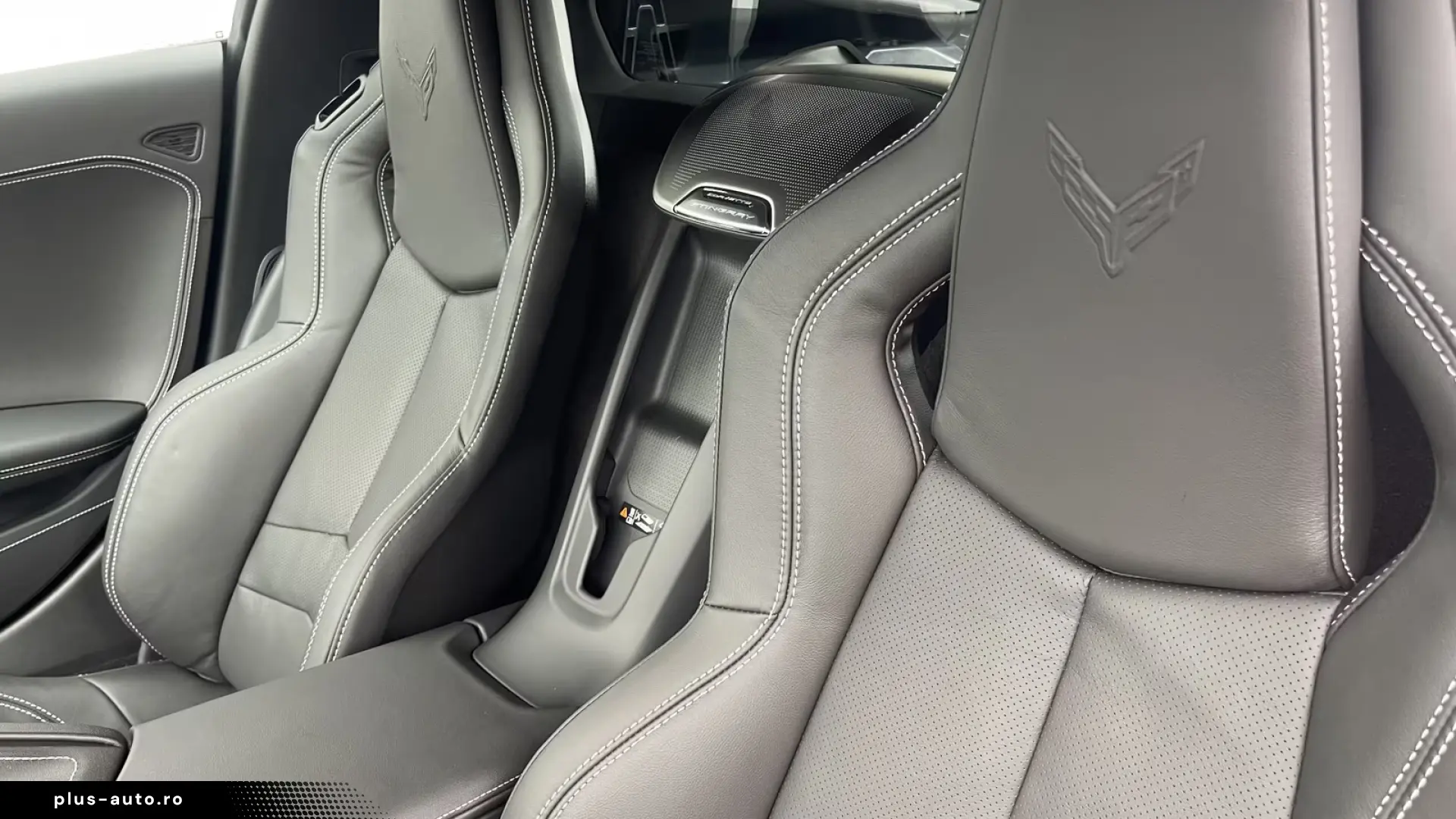 Corvette C8 Stingray Coupe 6 2 V8 2LT MY2