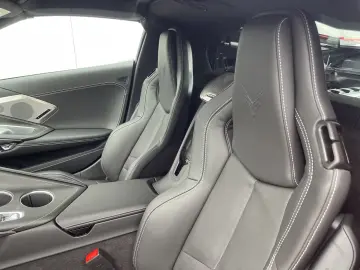 Corvette C8 Stingray Coupe 6 2 V8 2LT MY2
