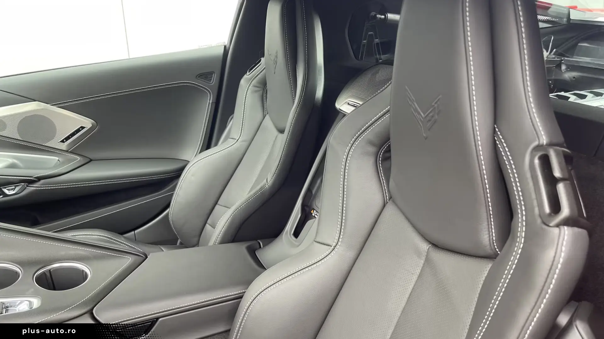 Corvette C8 Stingray Coupe 6 2 V8 2LT MY2