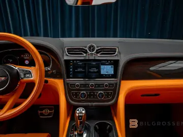 BENTLEY Bentayga 4.0 V8 First Edition Mulliner Blackline