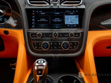 BENTLEY Bentayga 4.0 V8 First Edition Mulliner Blackline