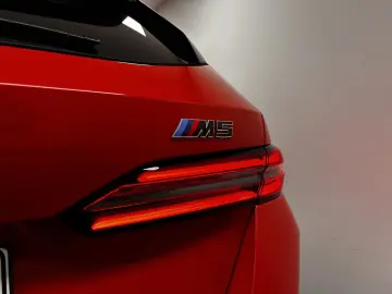 BMW M5 Touring Carbon-Keramik - LIVRARE RAPIDA!