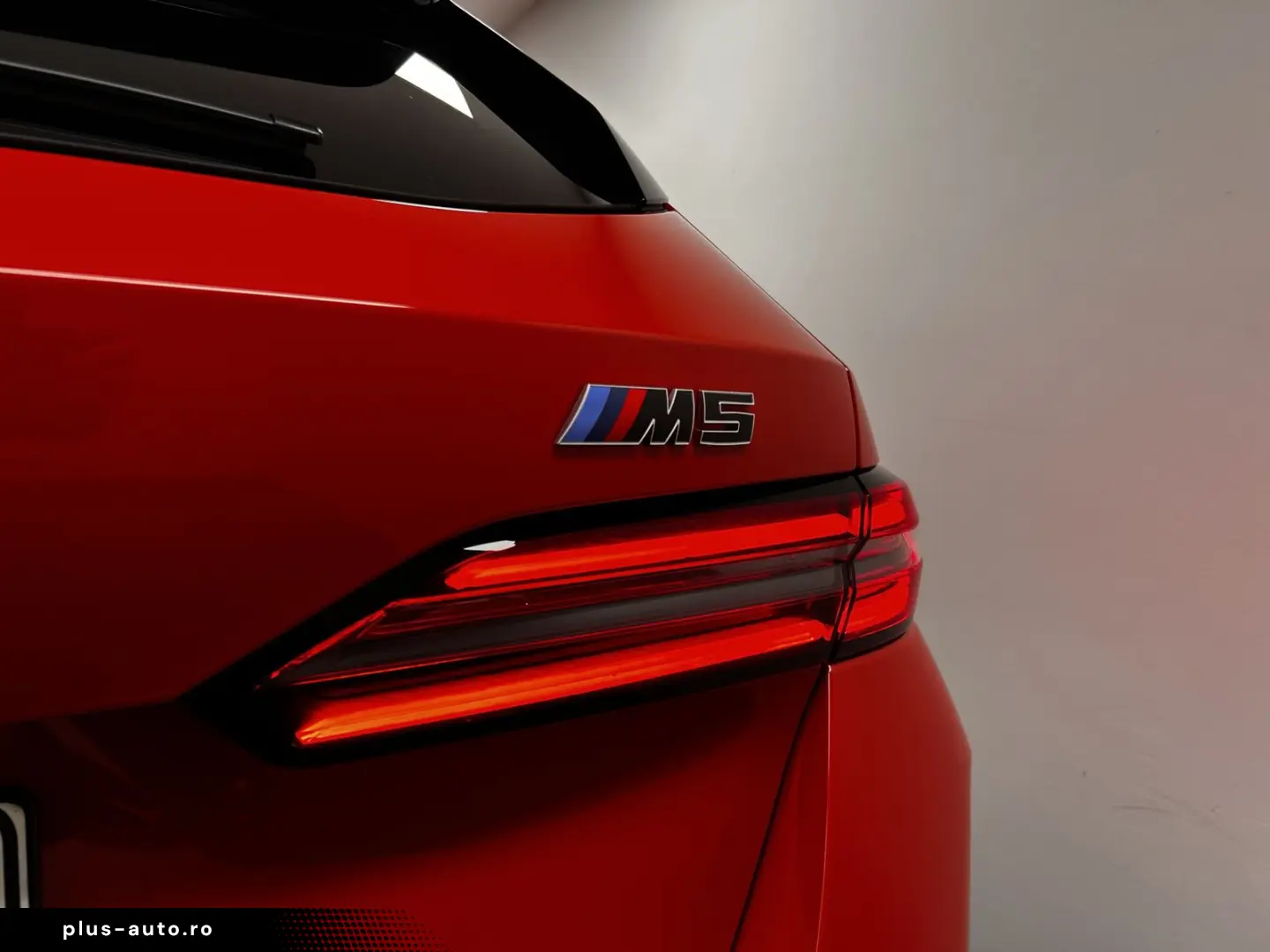 BMW M5 Touring Carbon-Keramik - LIVRARE RAPIDA!